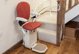 Platinum-Curve-Stairlift-_0022-Pod_Cropped